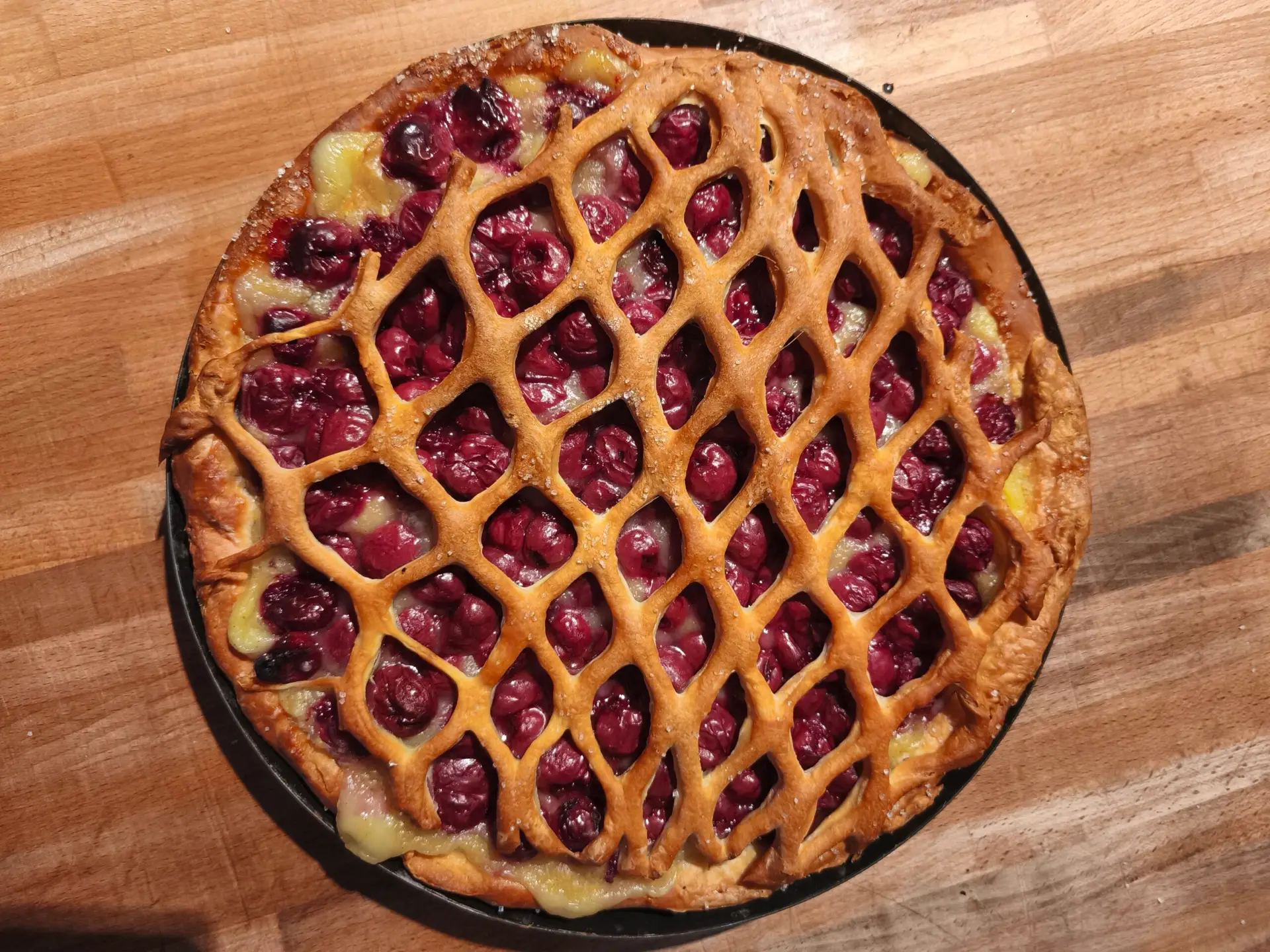 Kriekentaart van Nona's Bakery, ambachtelijk en 100% plantaardig